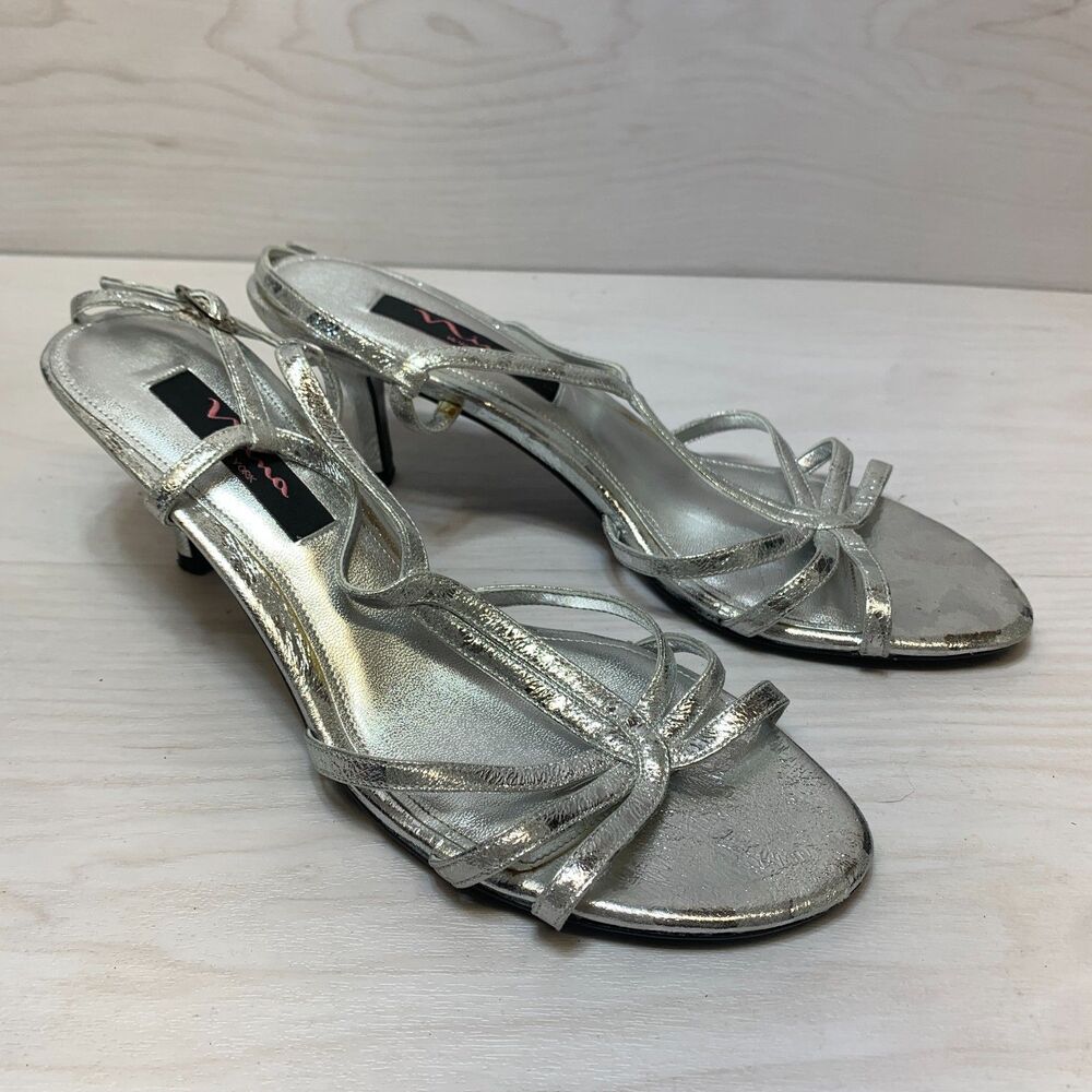 Nina Strappy Kitten Heel Sandals Women's Size 8.5 Silver Leather Comfort Straps